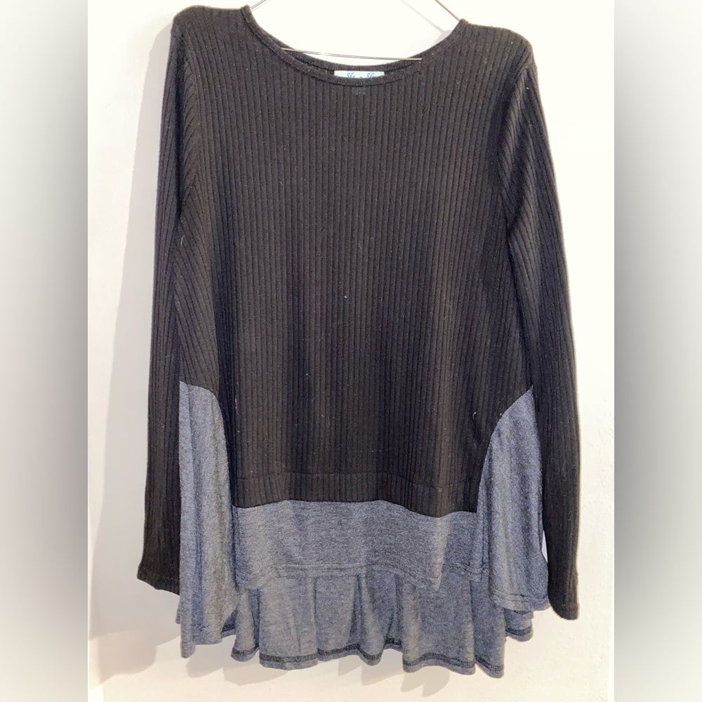 Black and grey ribbed long sleeve shirt